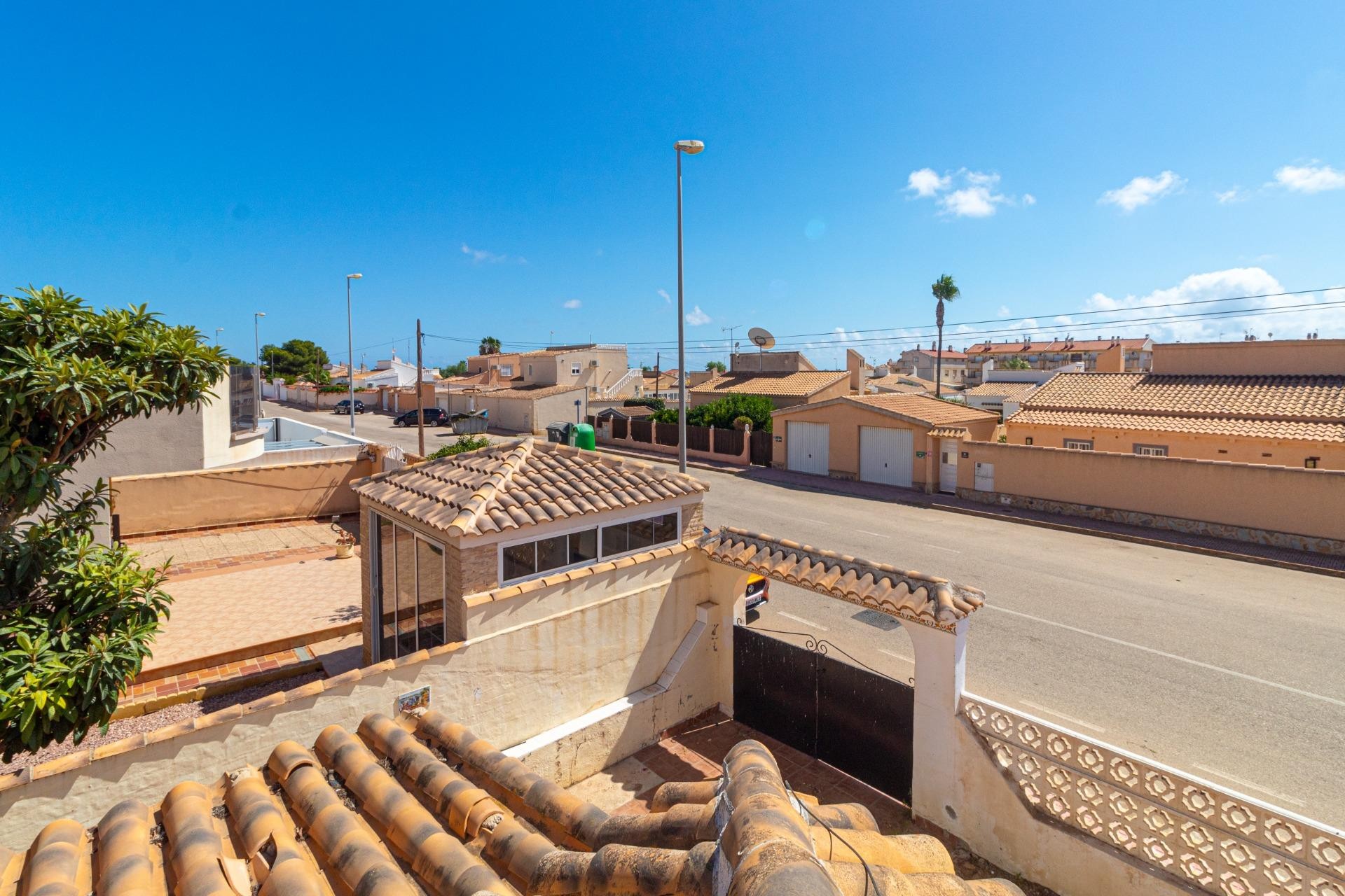 Revente - Villa -
Orihuela Costa - Los Almendros-La Florida