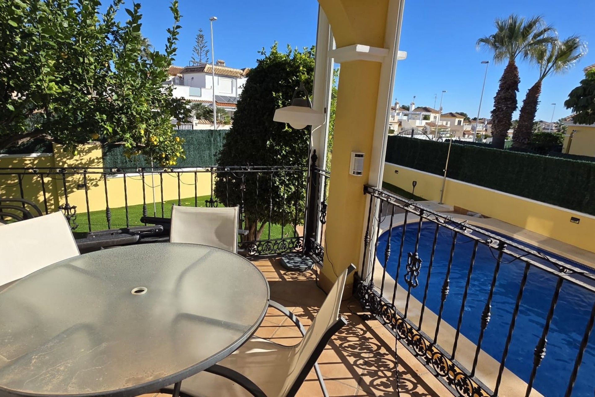 Revente - Villa -
Orihuela Costa - Los Dolses