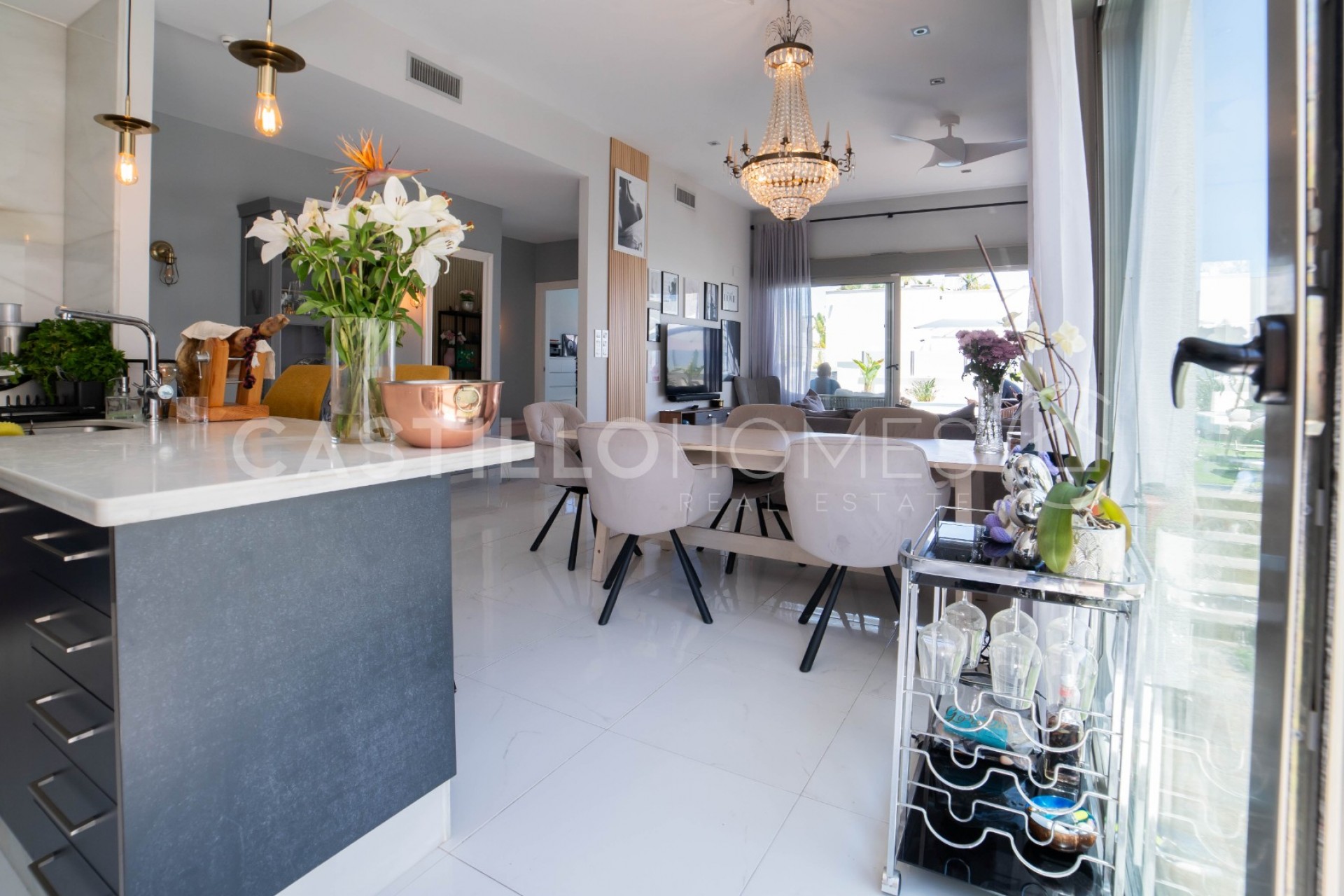 Revente - Villa -
Orihuela Costa - Villamartín