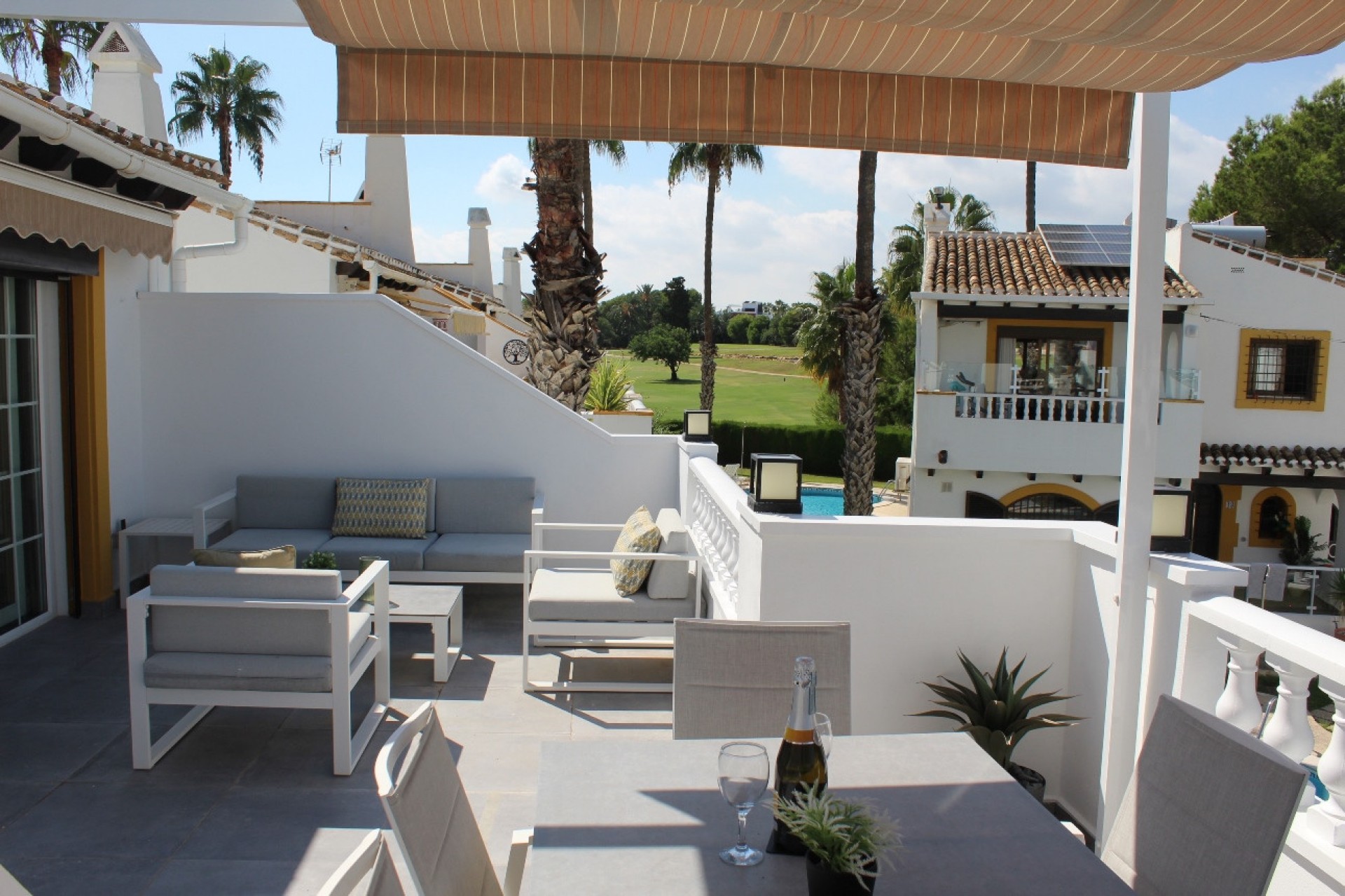 Revente - Villa -
Orihuela Costa - Villamartín
