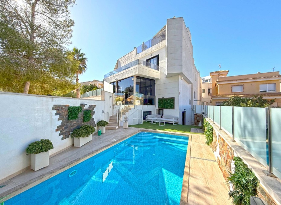 Revente - Villa -
Orihuela Costa - Villamartín
