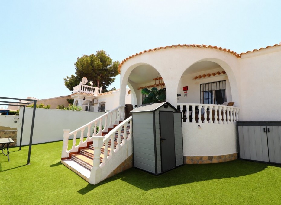 Revente - Villa -
Orihuela Costa - Villamartín