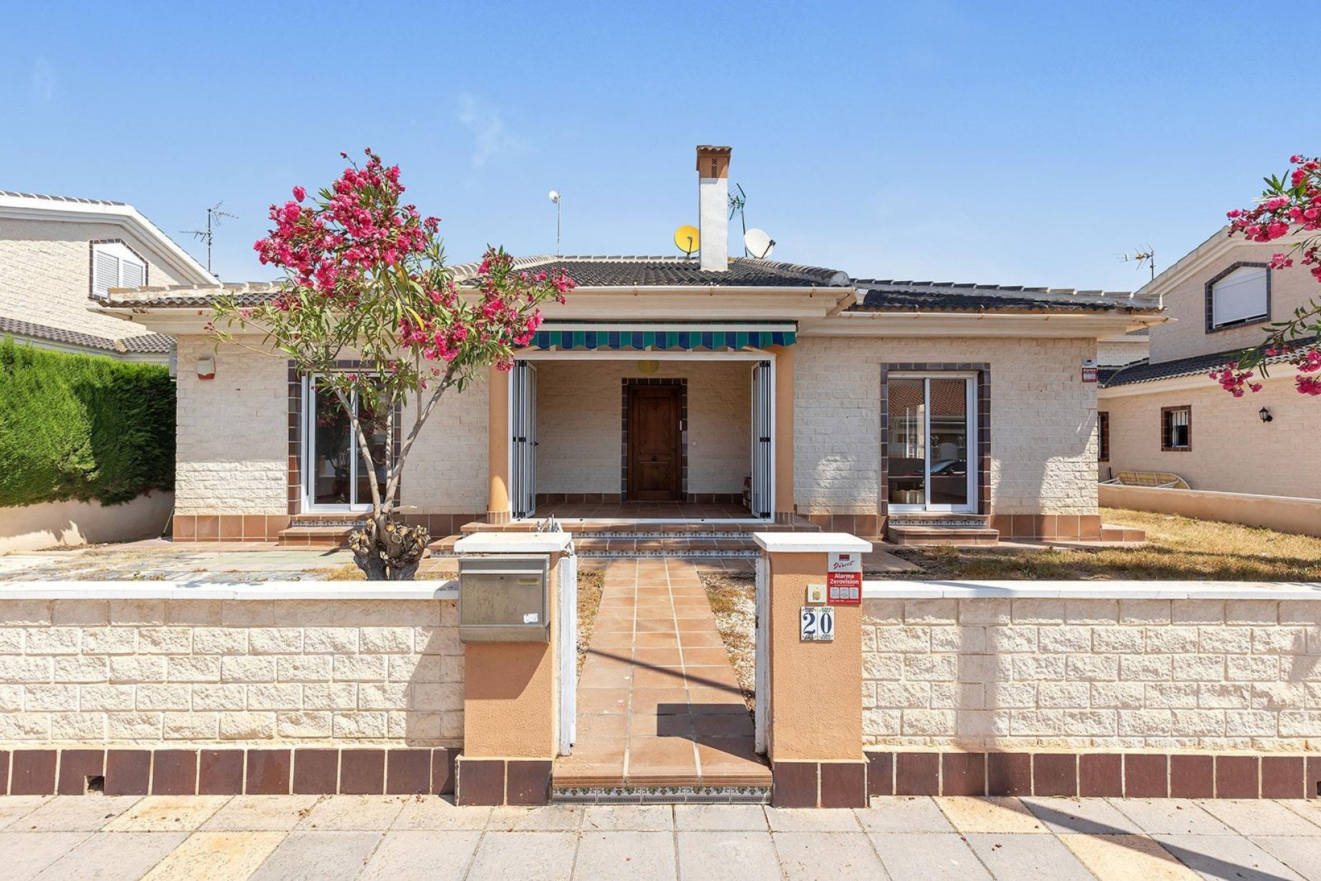 Revente - Villa -
Pilar de la Horadada - La Torre de la Horadada