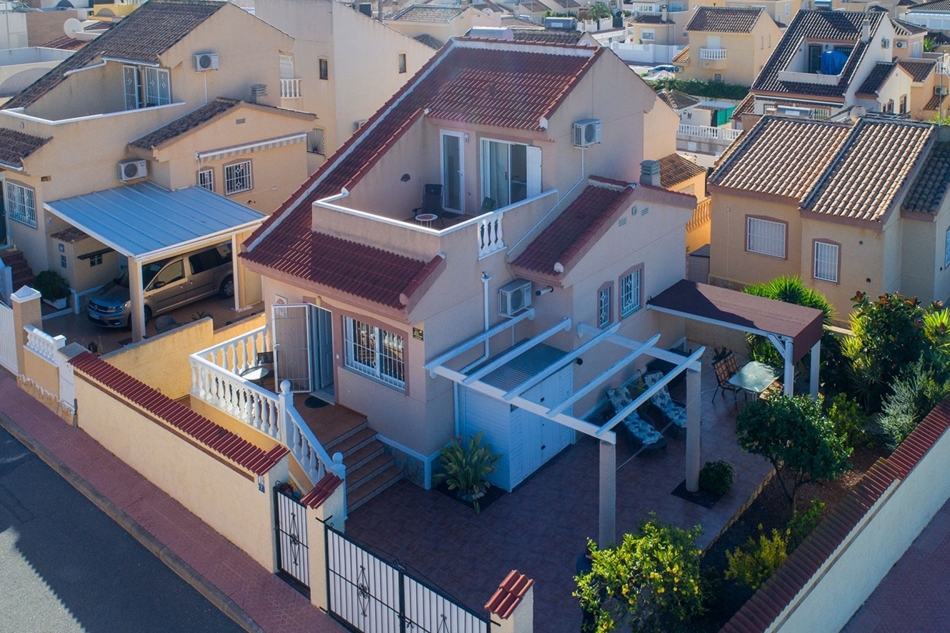 Revente - Villa -
Rojales - Pueblo