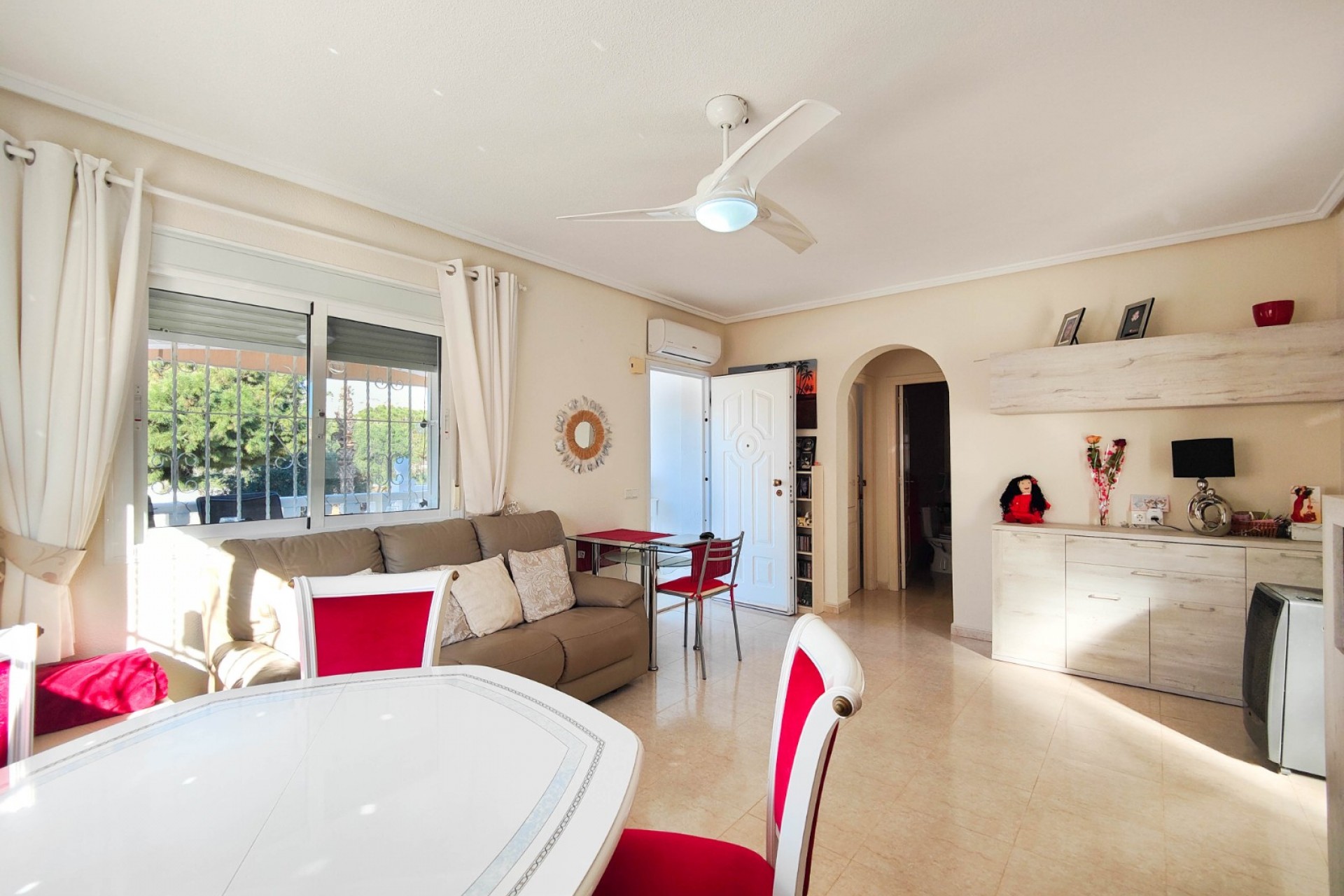 Revente - Villa -
Rojales