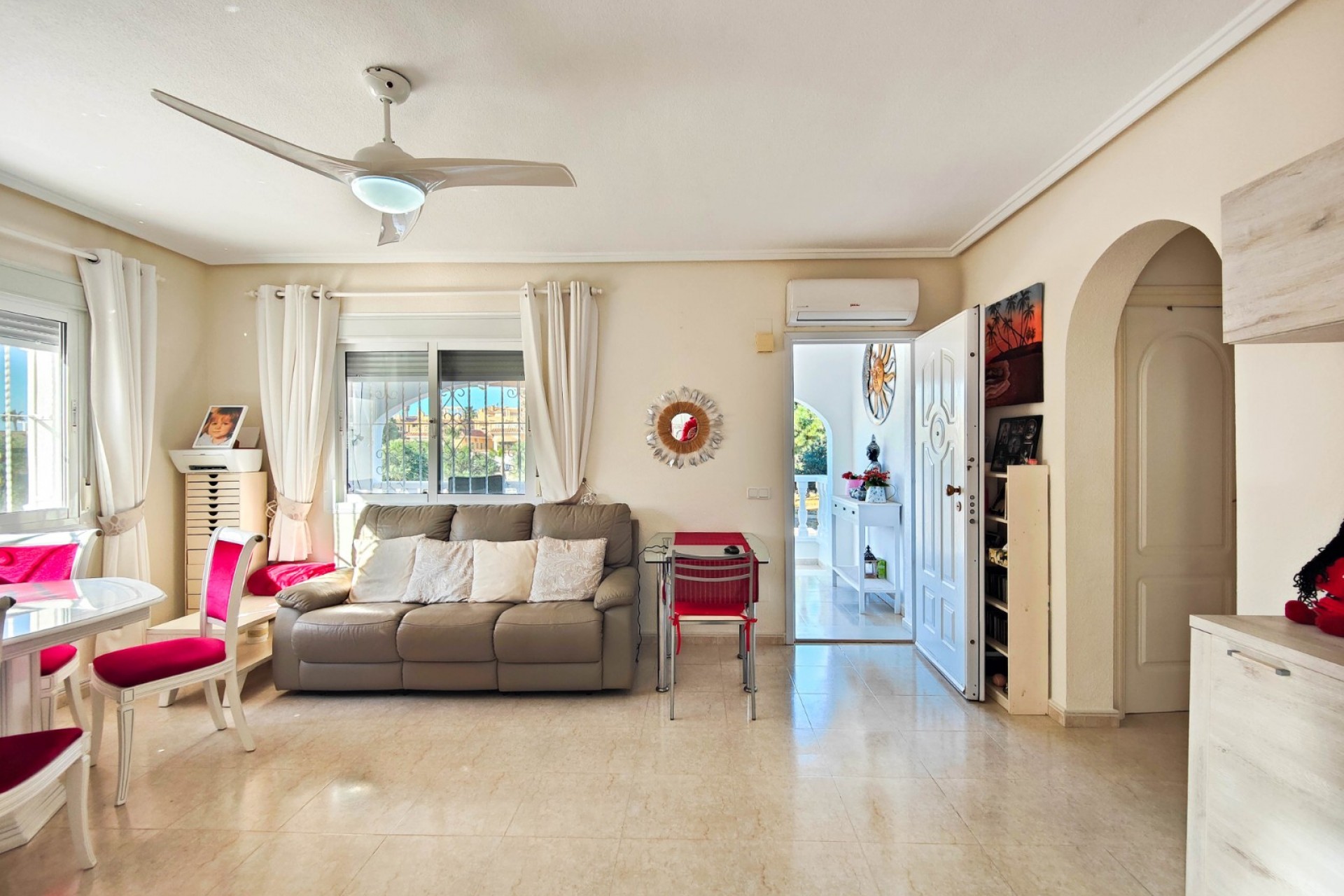 Revente - Villa -
Rojales
