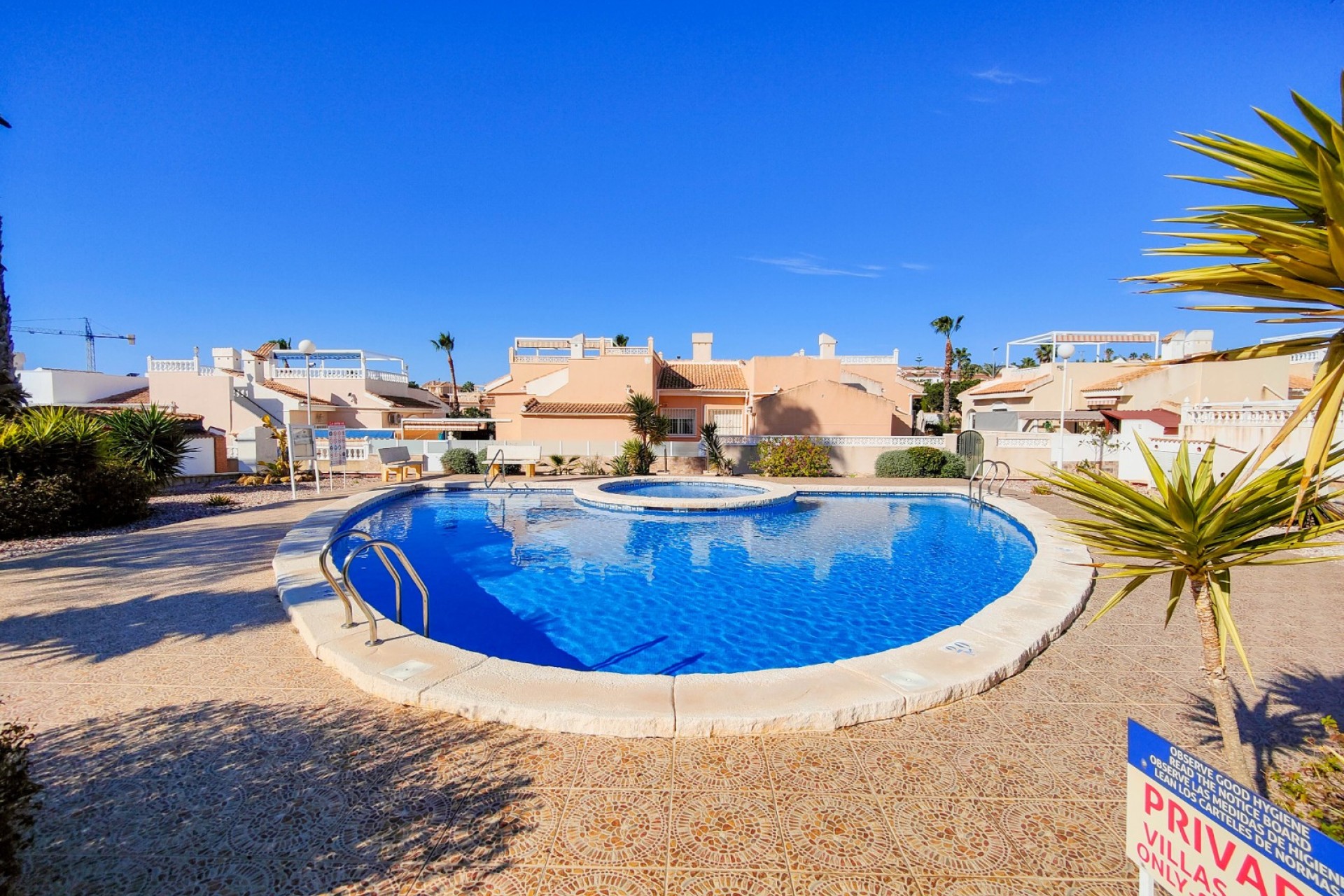 Revente - Villa -
Rojales