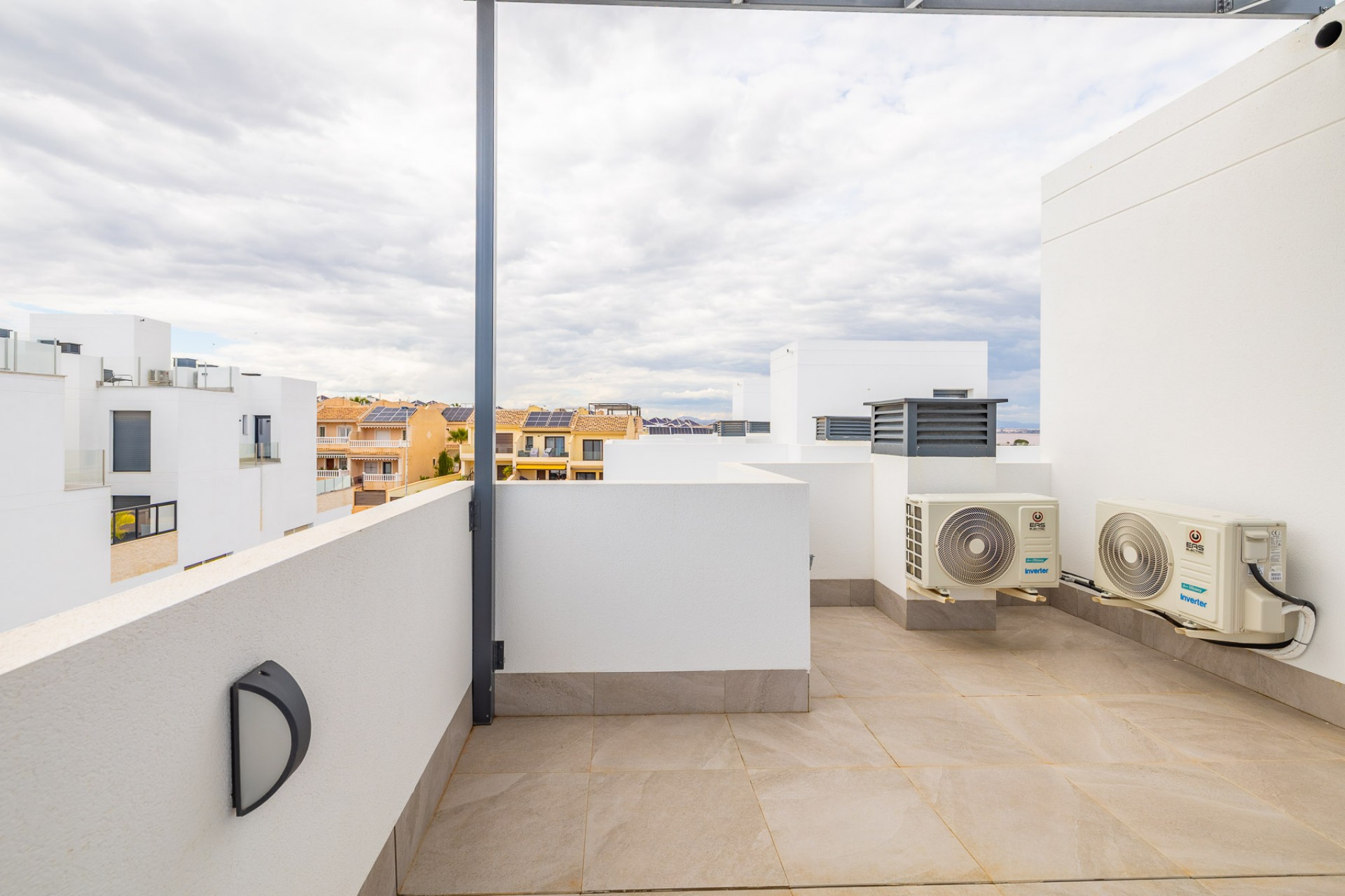 Revente - Villa -
Torrevieja - Los altos