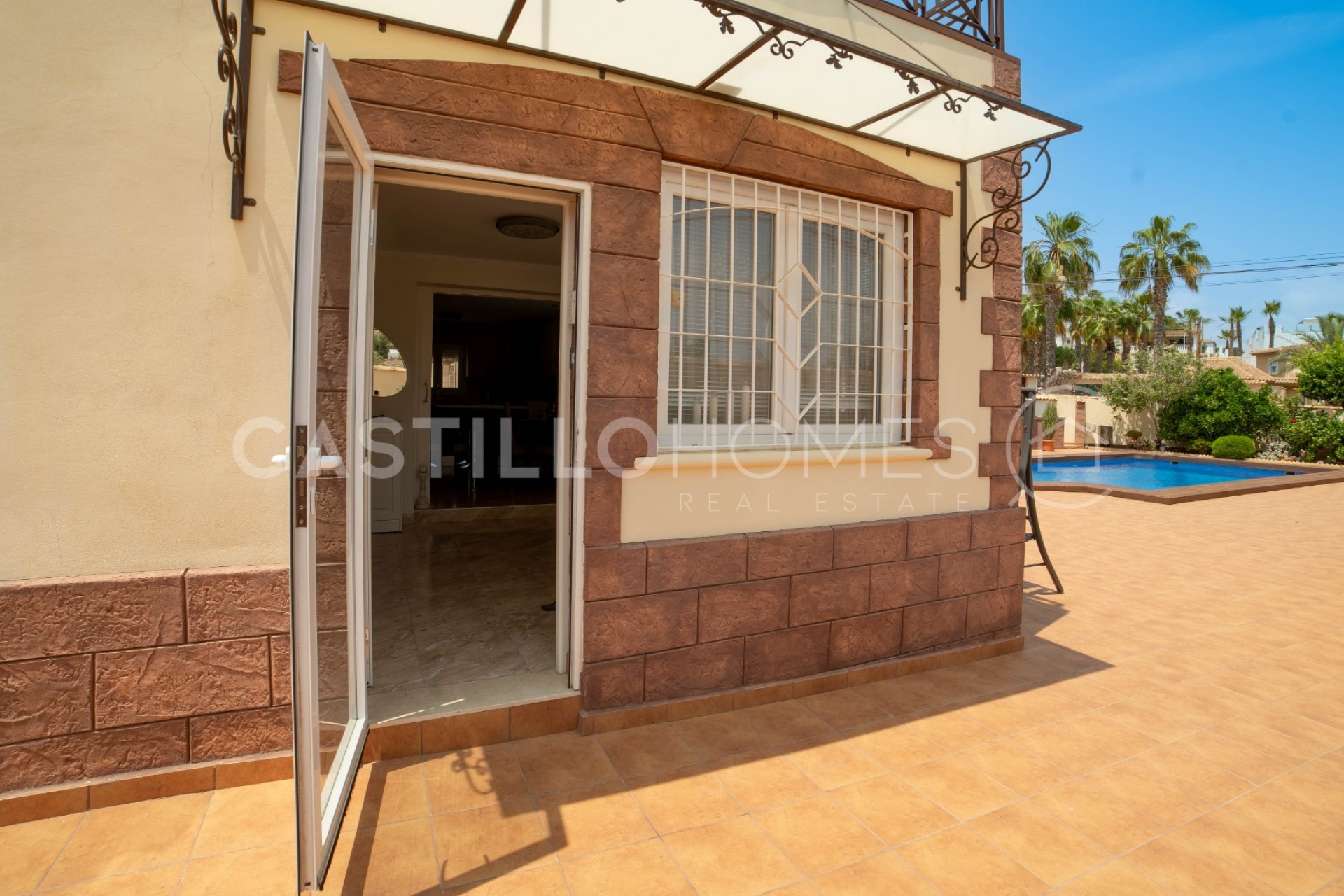 Revente - Villa -
Torrevieja - Los Balcones