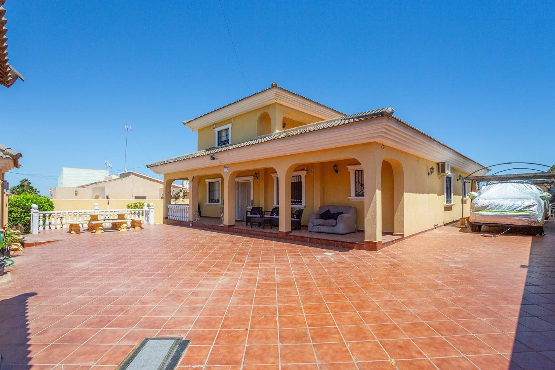 Revente - Villa -
Torrevieja - Los balcones