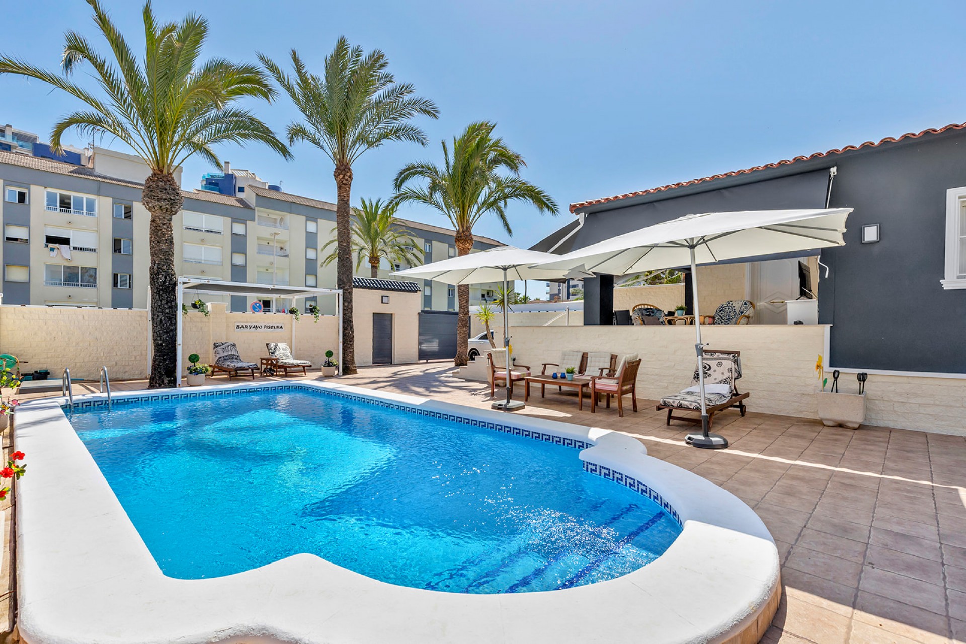 Revente - Villa -
Torrevieja - Rocio del mar