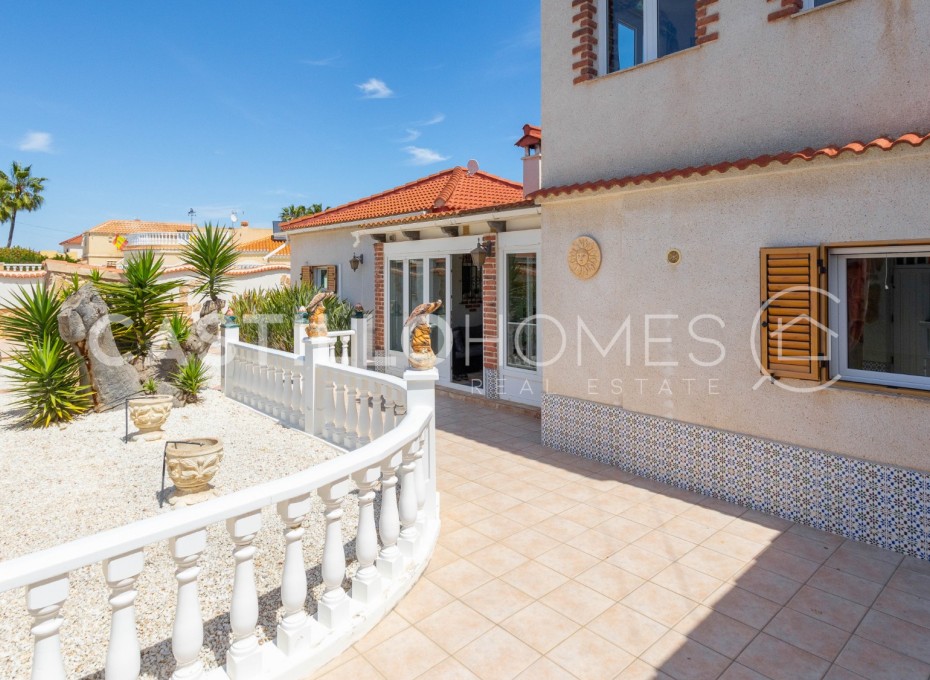 Revente - Villa -
Torrevieja - Torreta florida
