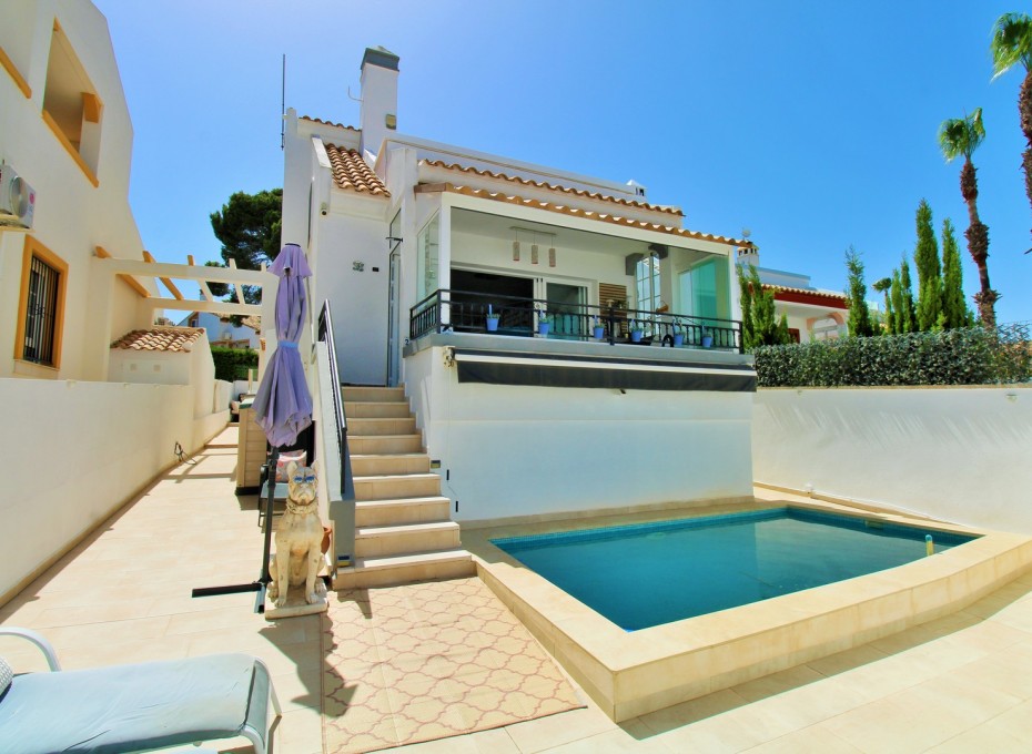Revente - Villa -
Villamartin