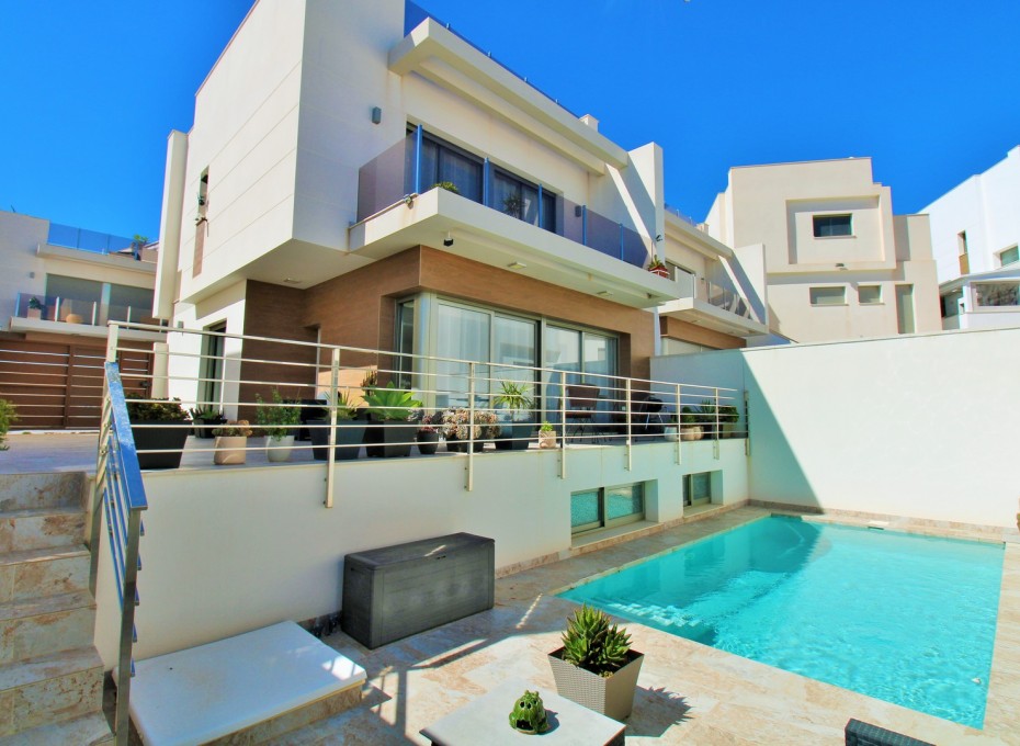 Revente - Villa -
Villamartin