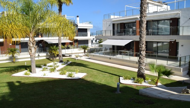 Stadthaus - Wiederverkauf - Orihuela Costa - Punta Prima
