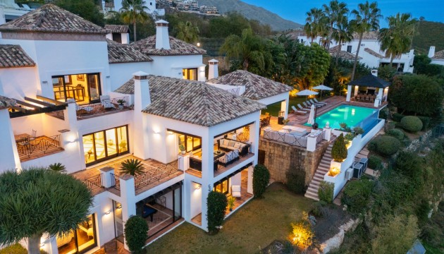 Villa - Herverkoop - Benahavis - La Quinta