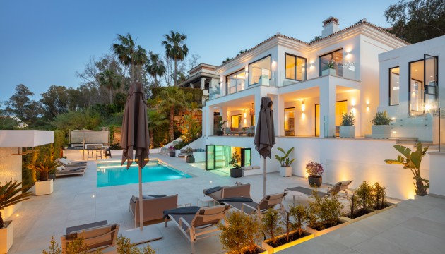 Villa - Herverkoop - Marbella - Nueva Andalucía