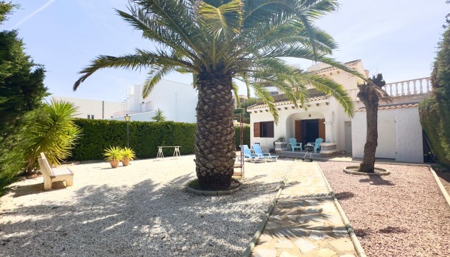 Villa - Herverkoop - Orihuela Costa - La Zenia
