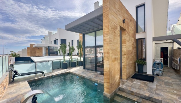 Villa - Herverkoop - Orihuela Costa - Lomas de Cabo Roig