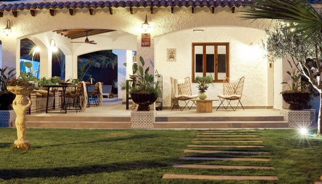 Villa - Herverkoop - Orihuela Costa - Punta Prima