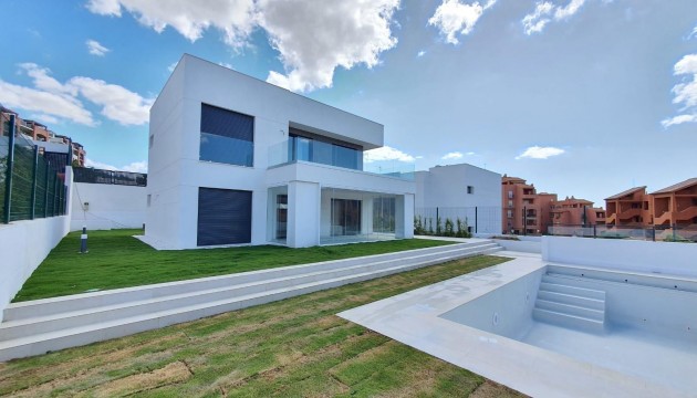 Villa - Neue Gebäude - Manilva - La Duquesa