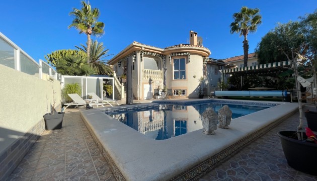 Villa - Resale - Benijofar - SLD-51348