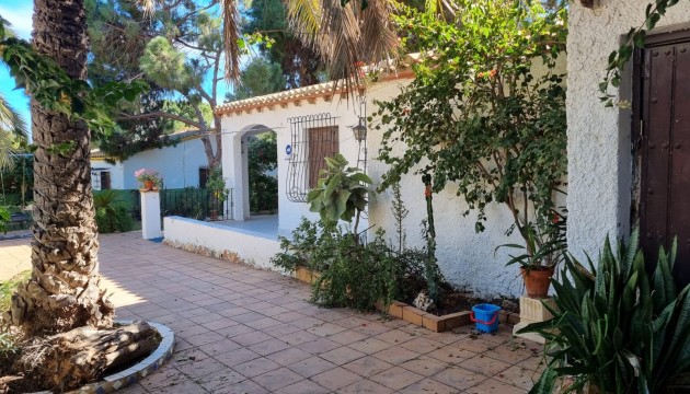 Villa - Resale - Orihuela Costa - Punta Prima