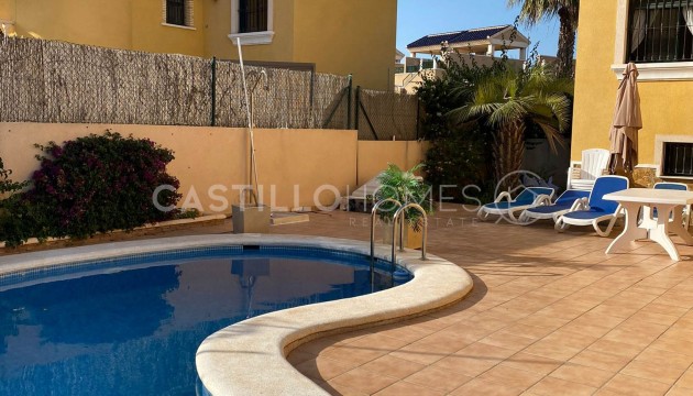 Villa - Resale - Orihuela Costa - Villamartín