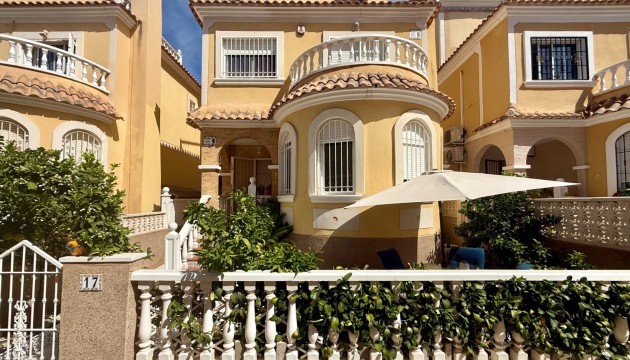Villa - Resale - Orihuela Costa - Villamartín