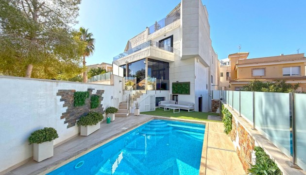 Villa - Resale - Orihuela Costa - Villamartín