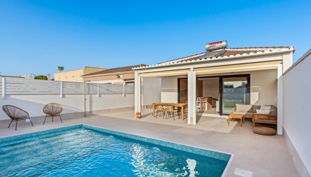 Villa - Resale - Torrevieja - El Chaparral