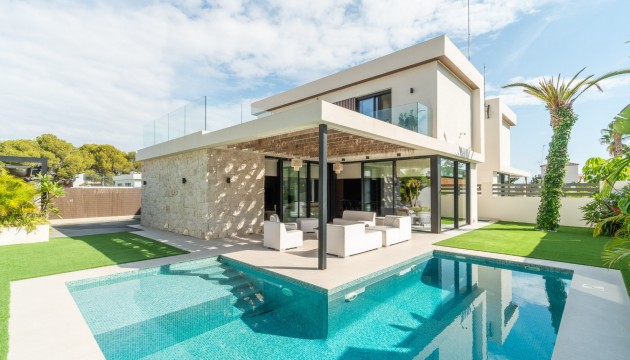 Villa - Resale - Torrevieja - Los Balcones