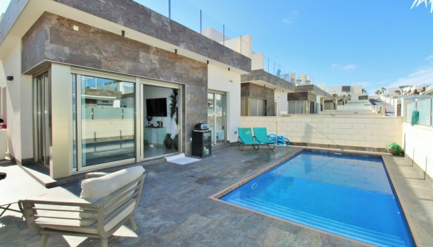 Villa - Resale - Villamartin - Villamartin