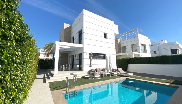 Villa - Reventa - Ciudad Quesada - Doña Pepa