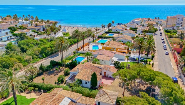 Villa - Reventa - Orihuela Costa - Playa Flamenca