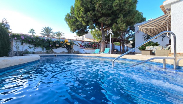 Villa * - Revente - Orihuela Costa * - Cabo Roig *
