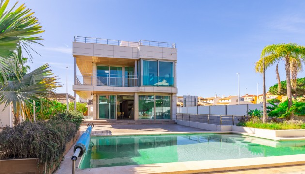 Villa - Revente - Orihuela Costa - La Zenia