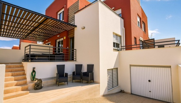 Villa - Wiederverkauf - Algorfa - La finca Golf