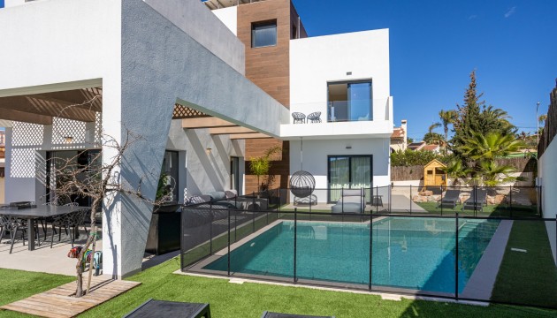 Villa - Wiederverkauf - Ciudad Quesada - town