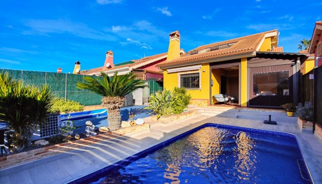 Villa - Wiederverkauf - Guardamar del Segura - Guardamar del Segura