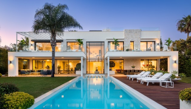 Villa - Wiederverkauf - Marbella - East Marbella