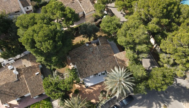 Villa - Wiederverkauf - Orihuela Costa - Punta Prima