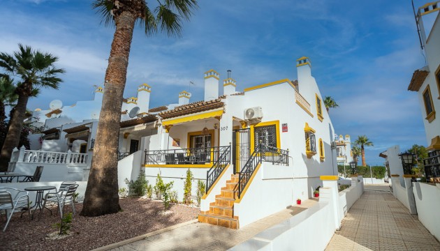 Villa - Wiederverkauf - Orihuela Costa - Villamartín