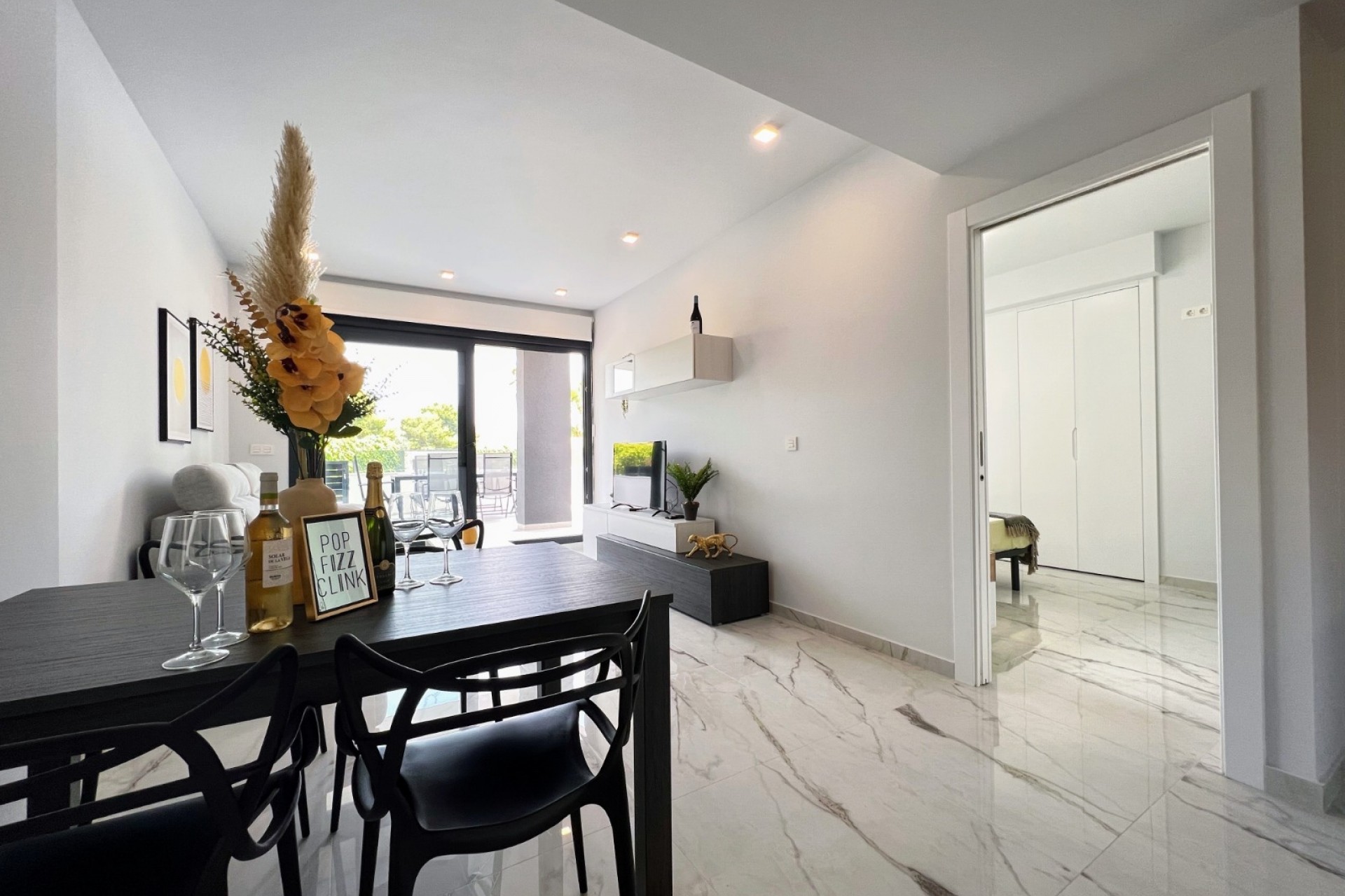 Wiederverkauf - 1. Apartment / flat -
Torrevieja - Costa Blanca South