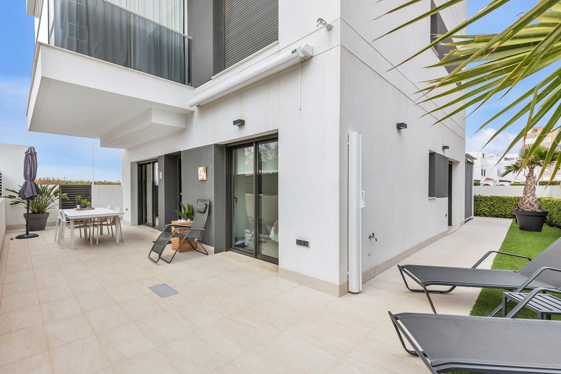 Wiederverkauf - 1. Apartment / flat -
Torrevieja - Torrelamata - La Mata