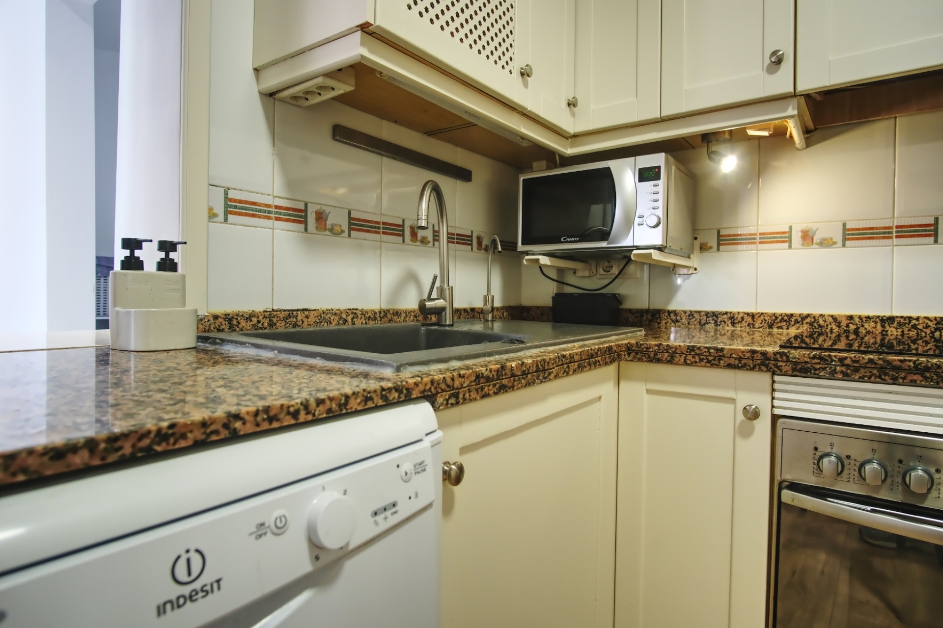 Wiederverkauf - 4. Semi-detached villa -
Orihuela Costa - Costa Blanca South