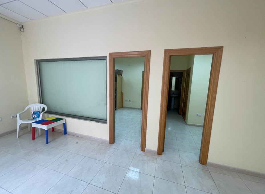 Wiederverkauf - 6. Commercial -
Guardamar del Segura