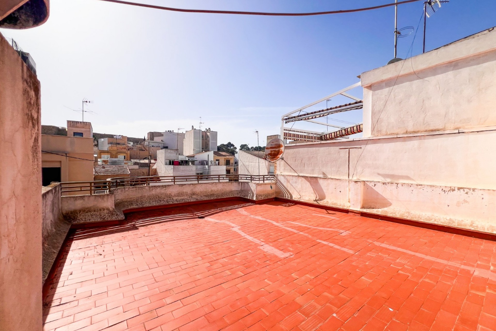 Wiederverkauf - Adosado -
Guardamar del Segura - Guardamar pueblo