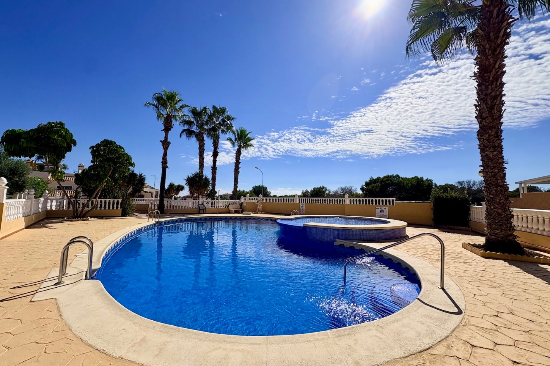 Wiederverkauf - Adosado -
Orihuela Costa - Playa Flamenca
