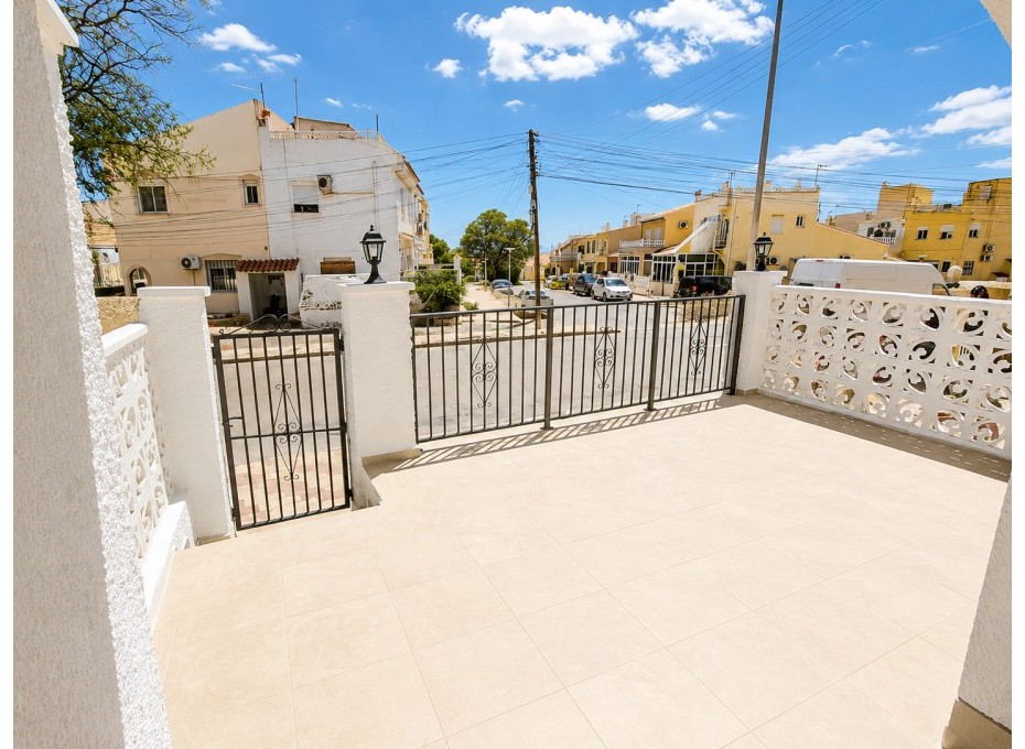 Wiederverkauf - Adosado -
San Fulgencio - La Marina